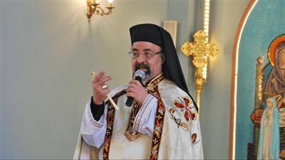 الأنبا إبراهيم إسحق يختتم قداس 