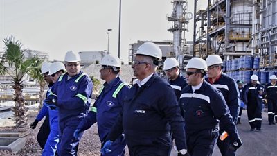 جولة ميدانية لمتابعة زيادة ورفع الكفاءة التكريرية لمصفاتى الأسكندرية وميدور