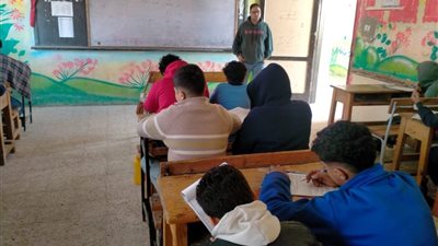 الالتزام الكامل.. هدوء وانضباط في اليوم الأول لامتحانات النقل بالسويس