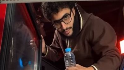 التليفون في التلاجة.. صانع محتوى يبتكر طريقة لحث الناس للصيام 