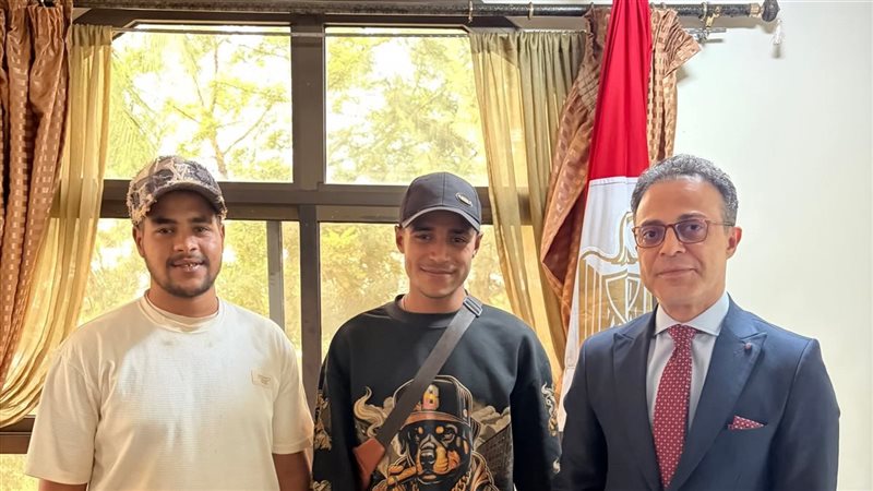 المصريان العلاقات