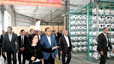 رئيس الوزراء يفتتح مجمع 