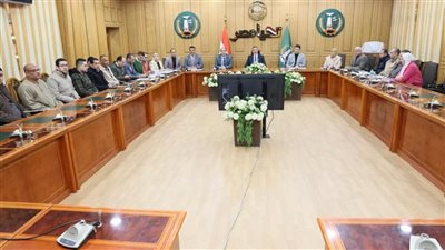 محافظ المنوفية يستعرض الموقف التنفيذي لمشروعات الخطة الاستثمارية بالمحافظة