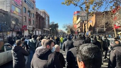 صحيفة أمريكية: ترامب يدرس الخيارات العسكرية مع تصاعد الاحتجاجات في إيران