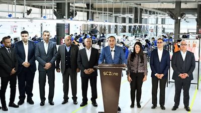 مدبولي: مصر دخلت عصر تجميع وإنتاج مكونات الطاقة الشمسية