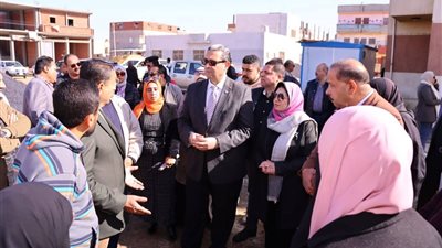 محافظ دمياط يتفقد مشروعات 