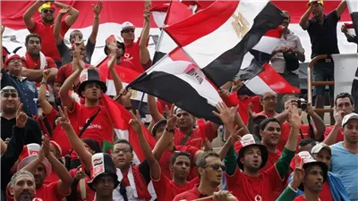 بلاش الفنانين .. مراد مكرم يطالب بسفر الألتراس لمساندة منتخب مصر في المغرب
