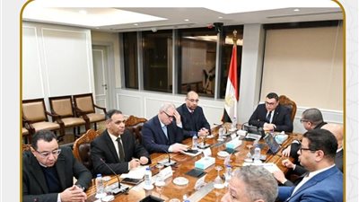 وزيرالإسكان: يتابع الموقف التنفيذي للمشروعات والصيانة ورفع الكفاءة بالشروق
