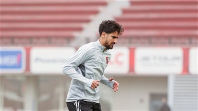 بن رمضان يخطر الأهلي بعروض خليجية ورغبته في الرحيل .. تفاصيل