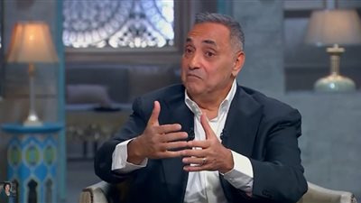 منصور عامر: أمي كانت قدوة في العطاء والكرم وسباقة للخير