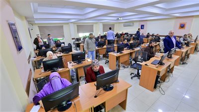 وزيرة التضامن تتابع الاختبارات الإلكترونية لمشرفي حج الجمعيات الأهلية 