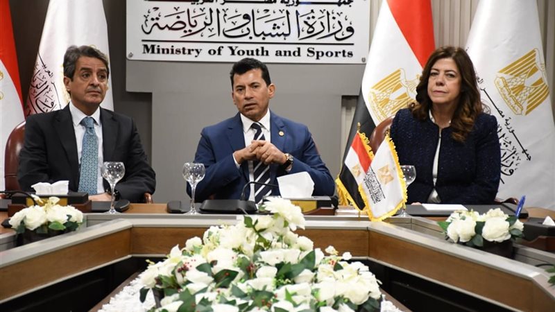 الدكتور أشرف صبحي