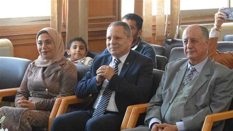 رئيس جامعة دمياط