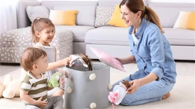 لماذا نشعر بالقرب من طفل أكثر من غيره ؟ العلم يجيب 	