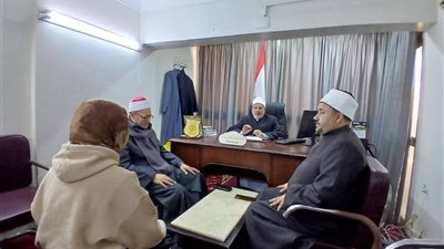وكيل أوقاف بني سويف يشرف على اختبار المتقدمين لمسابقة القرآن الكريم