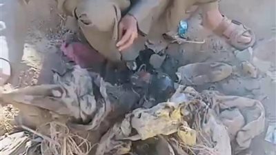 شباب الوقف يعثرون على أعمال سحر داخل المقابر في قنا |صور