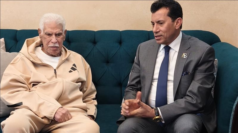 أشرف صبحي وحسن شحاتة
