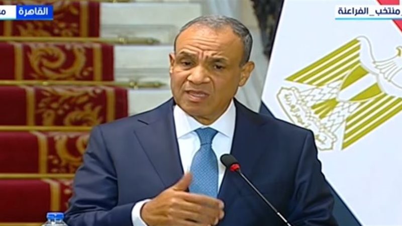 بدر عبد العاطي 