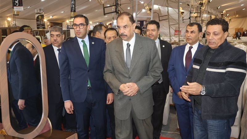  اللواء عبد الفتاح