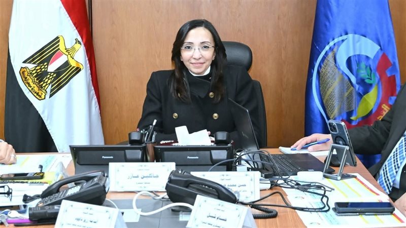 محافظ البحيرة تعتمد