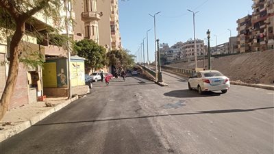 محافظ أسيوط يعلن الانتهاء من رصف شارع الجلاء بحي شرق لتعزيز السيولة المرورية