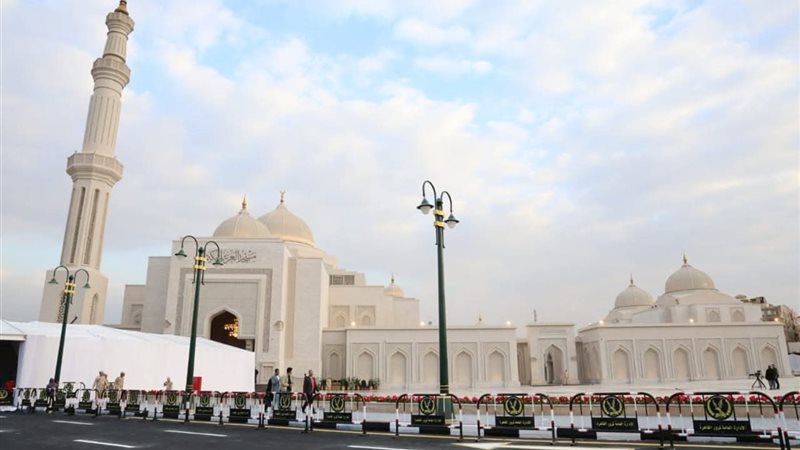 مسجد العزيز الحكيم