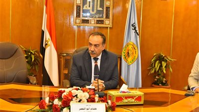 محافظ أسيوط: انتظام امتحانات الشهادة الإعدادية وتطبيق إجراءات مشددة