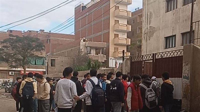 من امام مدرسة بالمنوفية