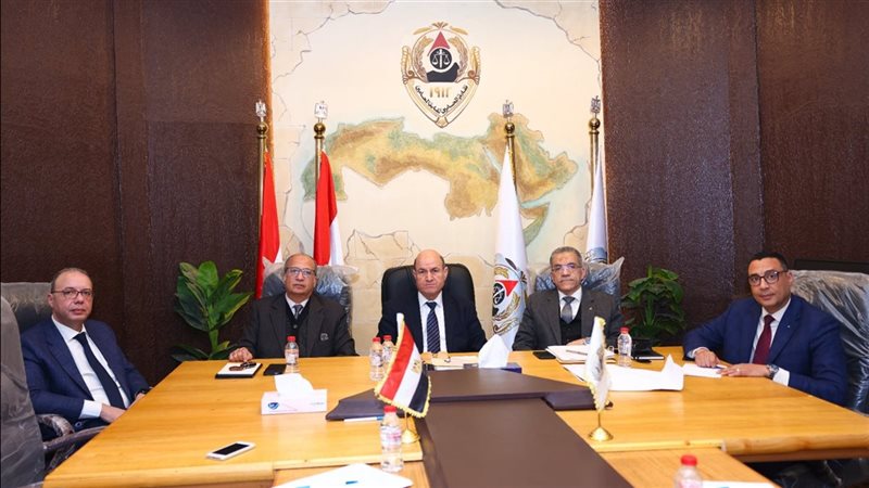اللجنة القضائية المشرفة