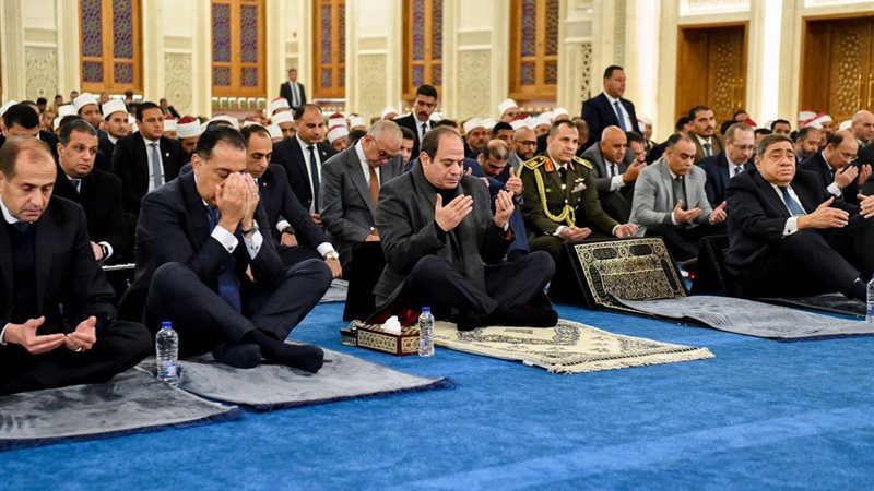 عبدالمجيد محمود بجوار