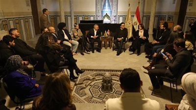 وزير الثقافة يلتقي عددًا من صُنّاع المحتوى الثقافي والتراثي 