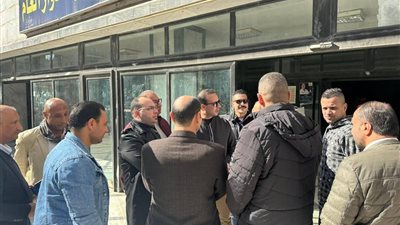 وكيل وزارة الصحة يتابع سير العمل بمستشفي كفر الدوار العام