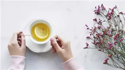 ماء الليمون المغلي.. سر فقدان الوزن وتحسين الهضم قبل النوم