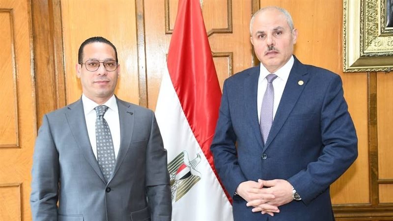 رئيس جامعة قناة السويس