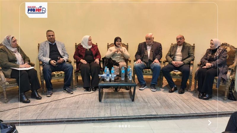 جانب من الندوة 
