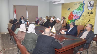 نائب محافظ بنى سويف يوجه بالتركيز على المشكلات المجتمعية التي تواجه المرأة 