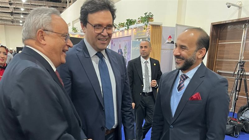 وزيرا الثقافة والتعليم