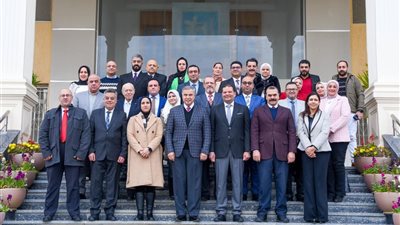 محافظ الإسكندرية يستقبل وفد التأمين الصحي الشامل لبدء التطبيق بالمحافظة