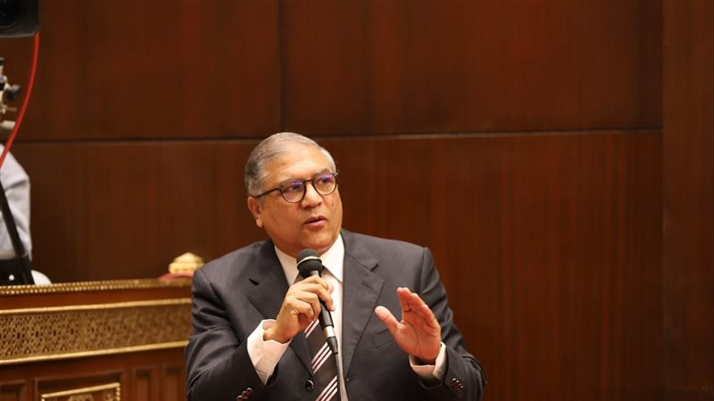 النائب الدكتور عفت