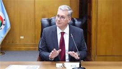 وزير البترول يصدر قرارًا بتعيين سيد عبدالفتاح عضوا منتدبا للقابضة للغازات 