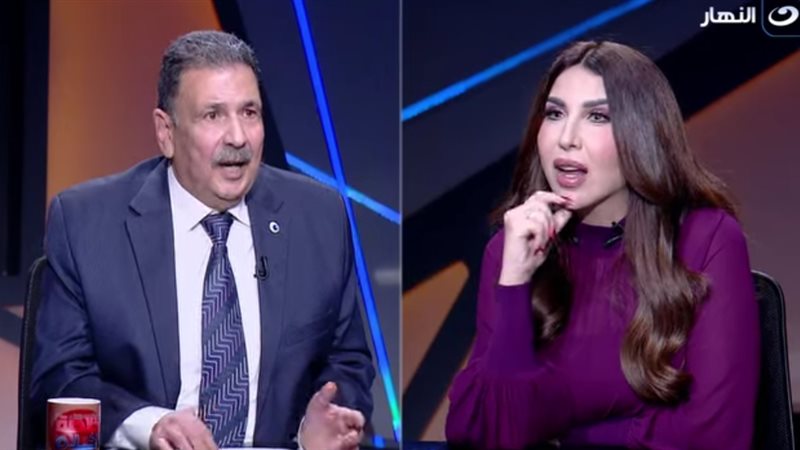 الكاتب الصحفي ممتاز