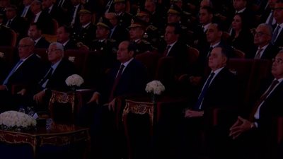 الرئيس السيسي يشاهد فيلما تسجيليا عن بطولات الأمن بصوت ماجد الكدواني