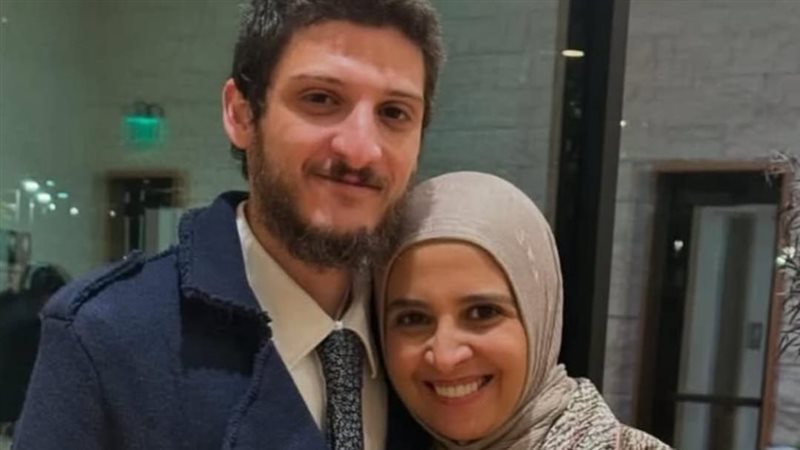 حنان ترك ونجلها يوسف