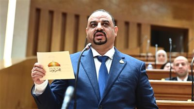 النائب محمد عبده: الرئيس السيسي يكرس الوفاء والتقدير لأسر الشهداء والمصابين