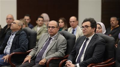 وزير الثقافة يشهد الندوة التثقيفية لمناقشة كتابي «شاهد على الحرب والسلام» 