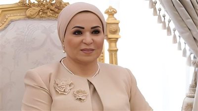السيدة انتصار السيسي تهنئ عمال مصر بعيدهم وتثمن عطاءهم  