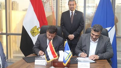 محافظ دمياط يشهد توقيع بروتوكول لتشغيل وإدارة مصنع تدوير المخلفات الصلبة