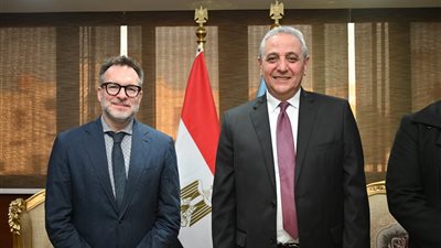 الغربية تعزز شراكاتها الدولية| السفير الكندي يزور قلعة الصناعة المصرية بالمحلة
