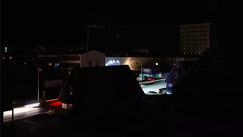 عودة الكهرباء إلى