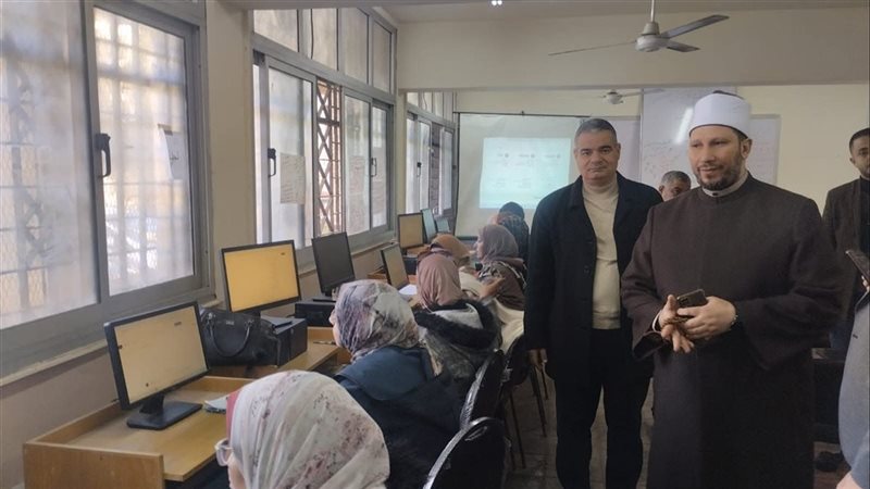 جانب من الزيارة 